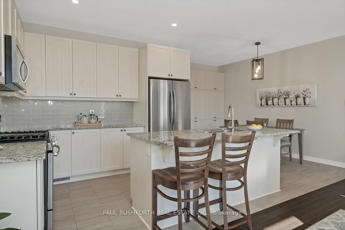 Photo 13 of 10 Cento Way, Ottawa, Stittsville (North) — HOMEH