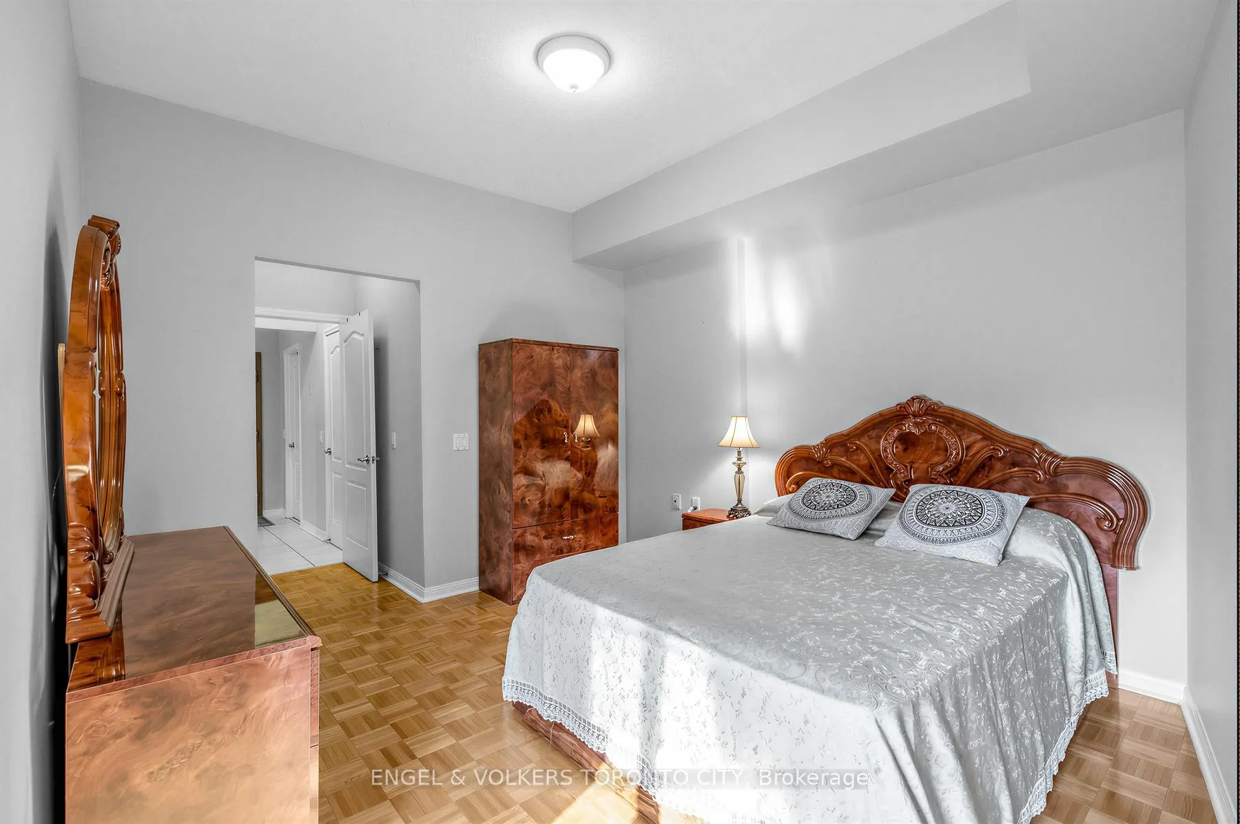Photo 18 of Unit 105, 2506 Rutherford Road, Vaughan, Maple — HOMEH