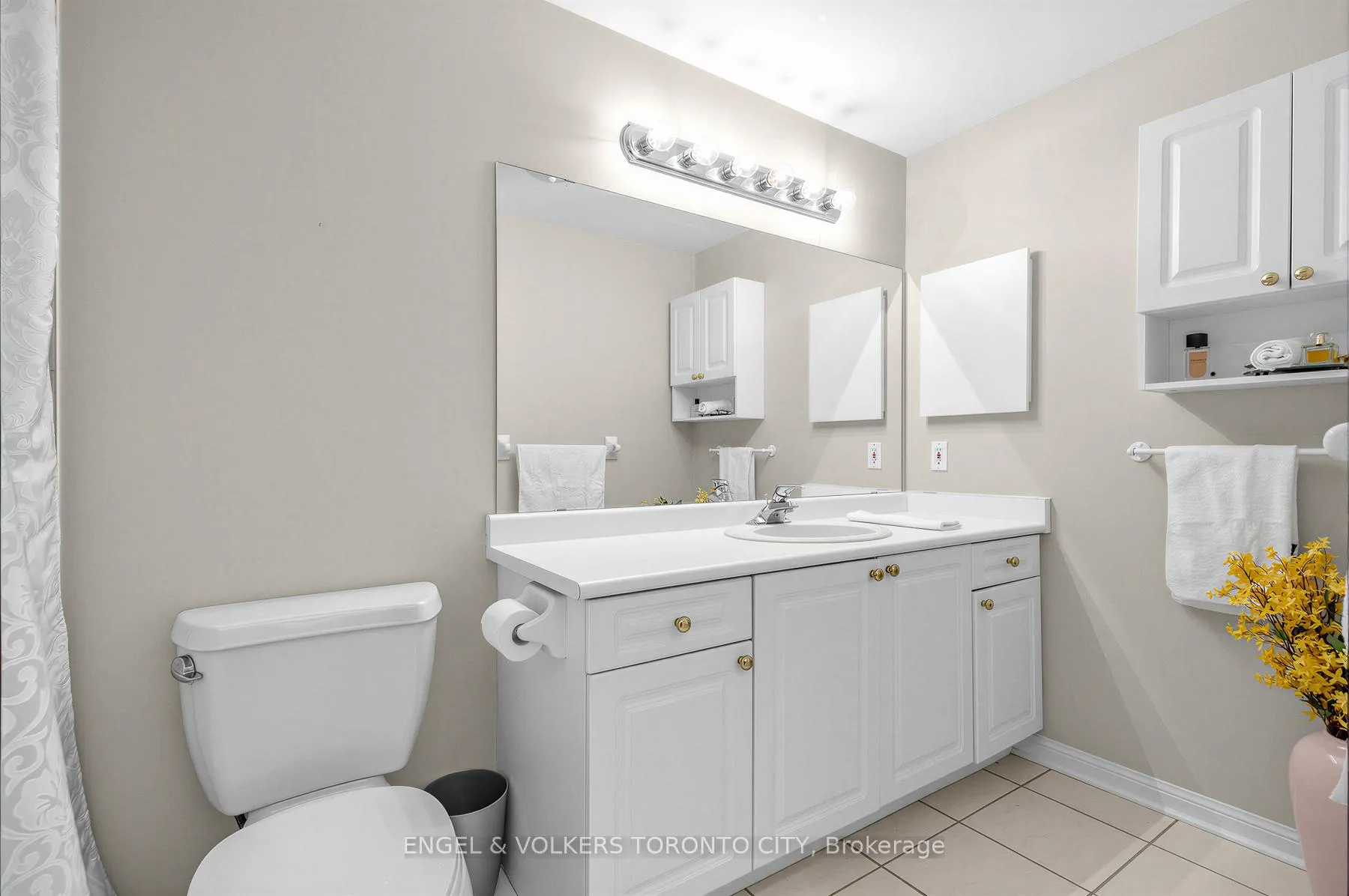 Photo 22 of Unit 105, 2506 Rutherford Road, Vaughan, Maple — HOMEH