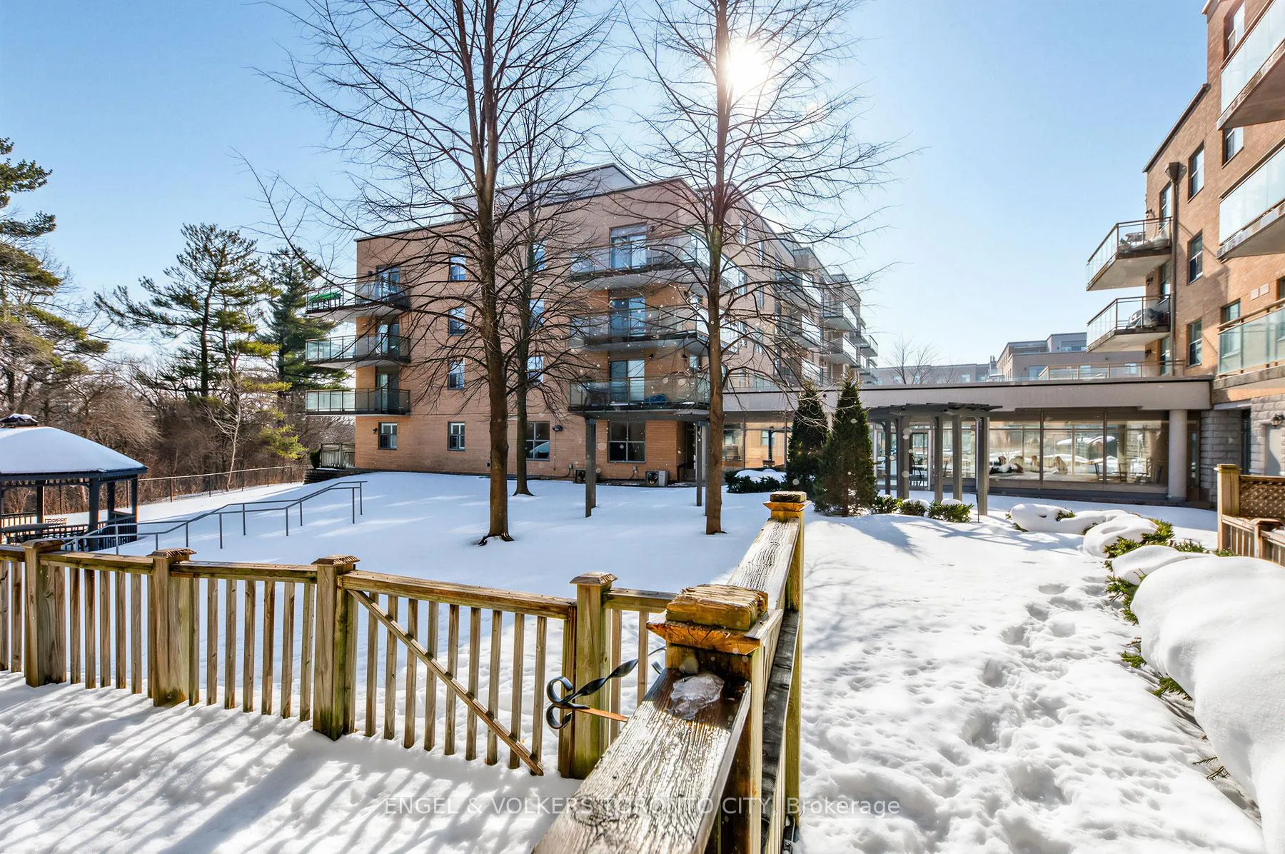 Photo 27 of Unit 105, 2506 Rutherford Road, Vaughan, Maple — HOMEH