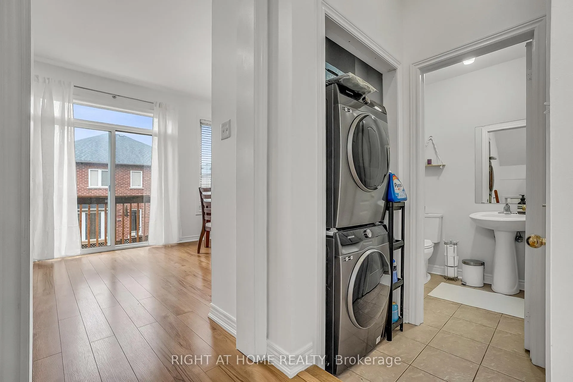 Photo 15 of 11 Tobermory Crescent, Brampton, Madoc — HOMEH