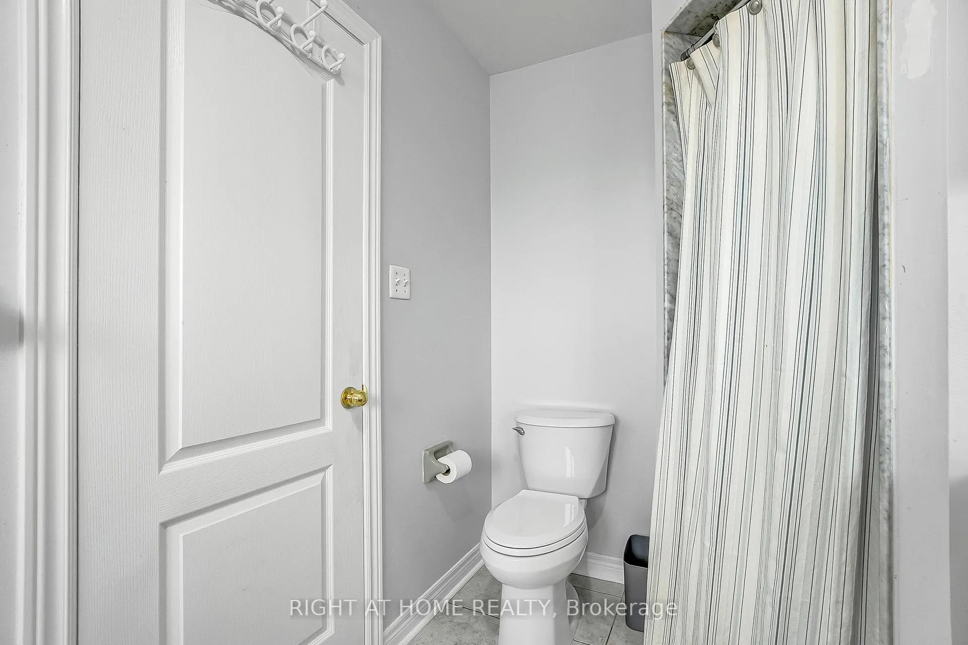 Photo 23 of 11 Tobermory Crescent, Brampton, Madoc — HOMEH