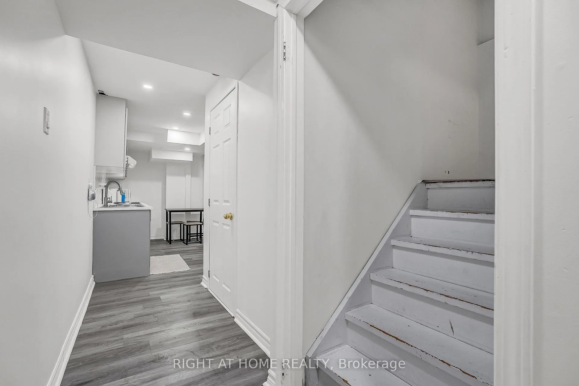 Photo 32 of 11 Tobermory Crescent, Brampton, Madoc — HOMEH