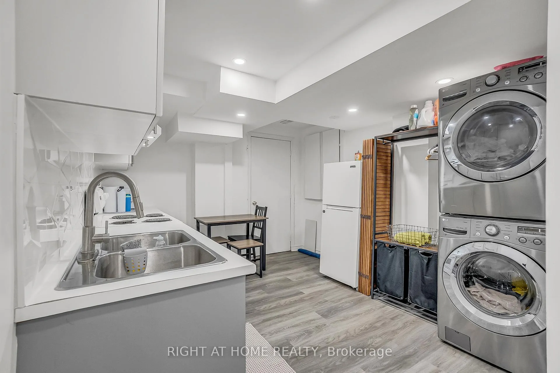 Photo 35 of 11 Tobermory Crescent, Brampton, Madoc — HOMEH