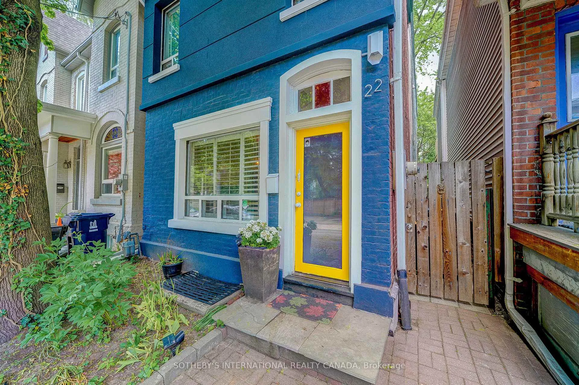 Photo 2 of 22 Cummings Street, Toronto, South Riverdale — HOMEH