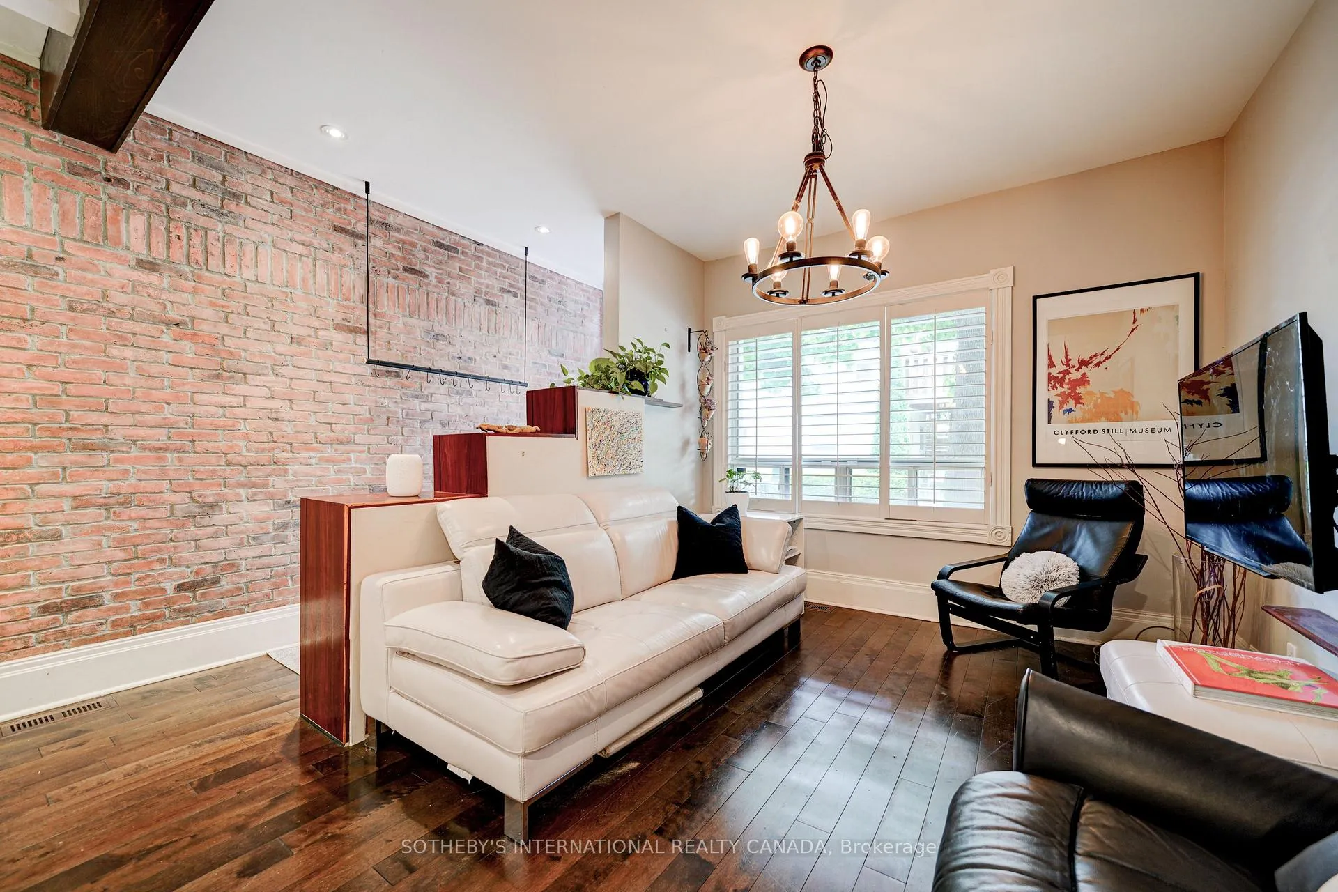 Photo 5 of 22 Cummings Street, Toronto, South Riverdale — HOMEH