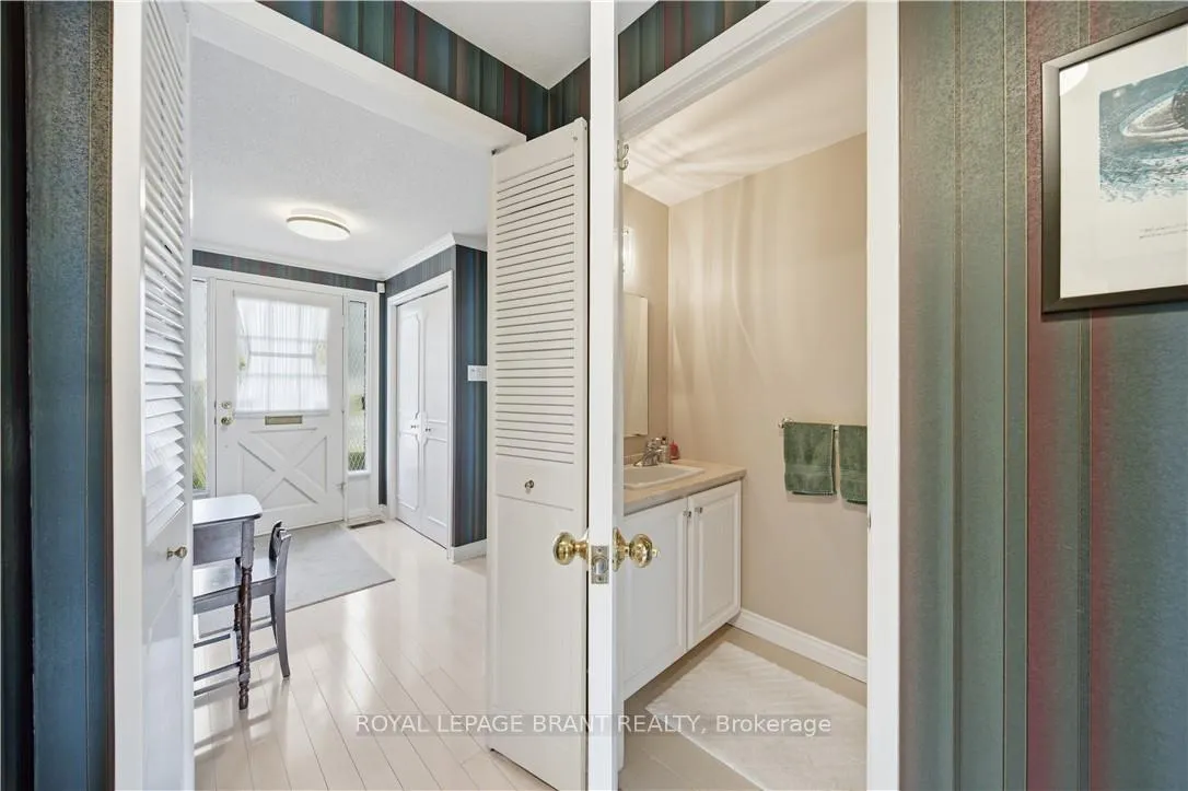 Photo 13 of 37 Parkview Crescent, Kitchener — HOMEH