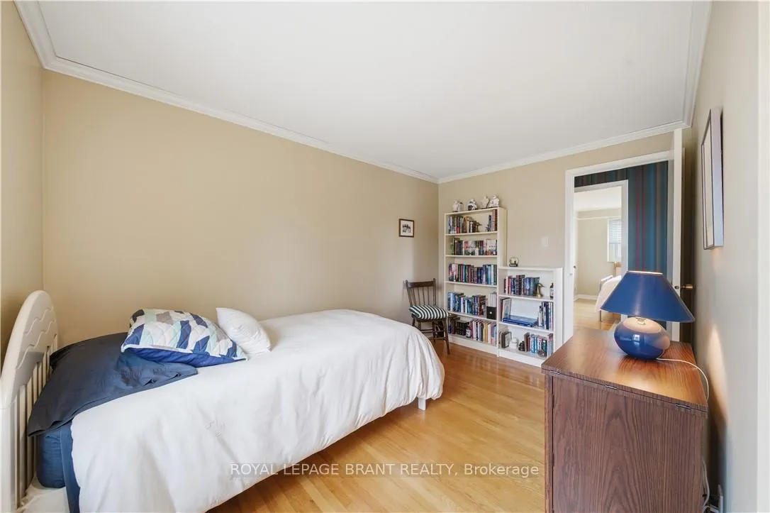 Photo 21 of 37 Parkview Crescent, Kitchener — HOMEH
