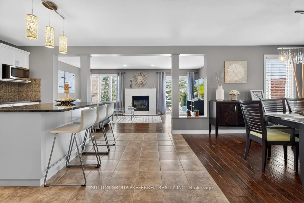 Photo 4 of 2178 Blackwater Road, London, North B — HOMEH