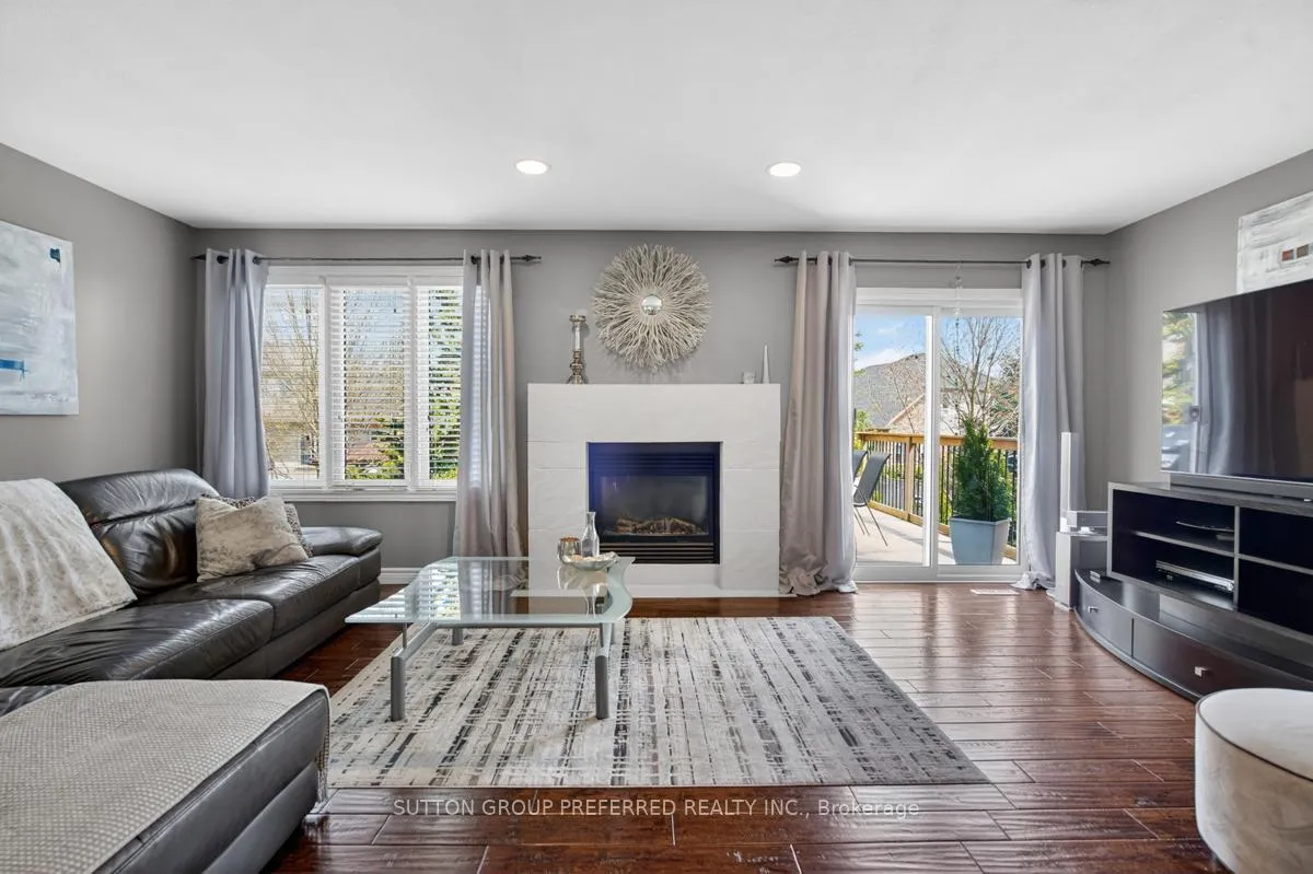 Photo 5 of 2178 Blackwater Road, London, North B — HOMEH