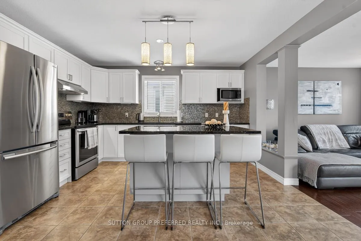 Photo 12 of 2178 Blackwater Road, London, North B — HOMEH