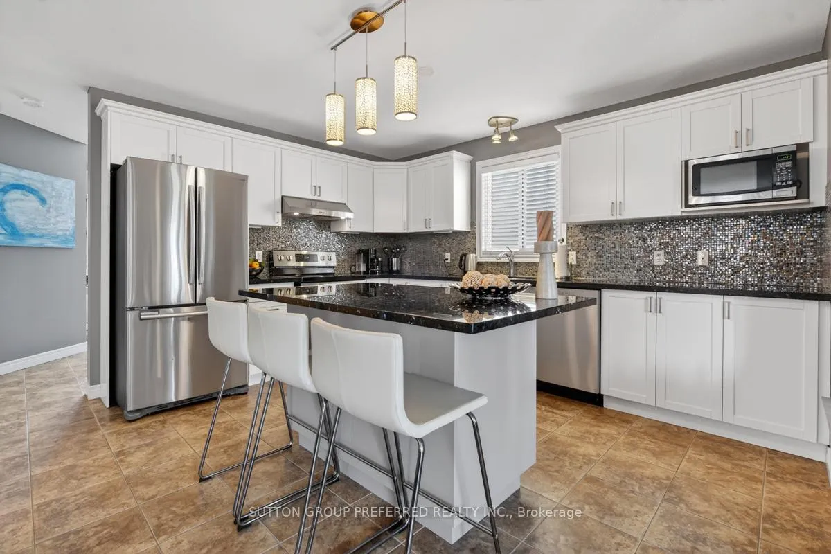Photo 13 of 2178 Blackwater Road, London, North B — HOMEH