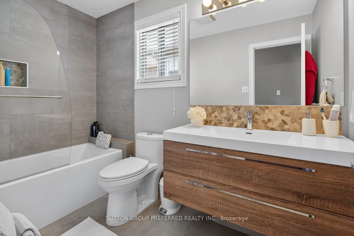 Photo 22 of 2178 Blackwater Road, London, North B — HOMEH