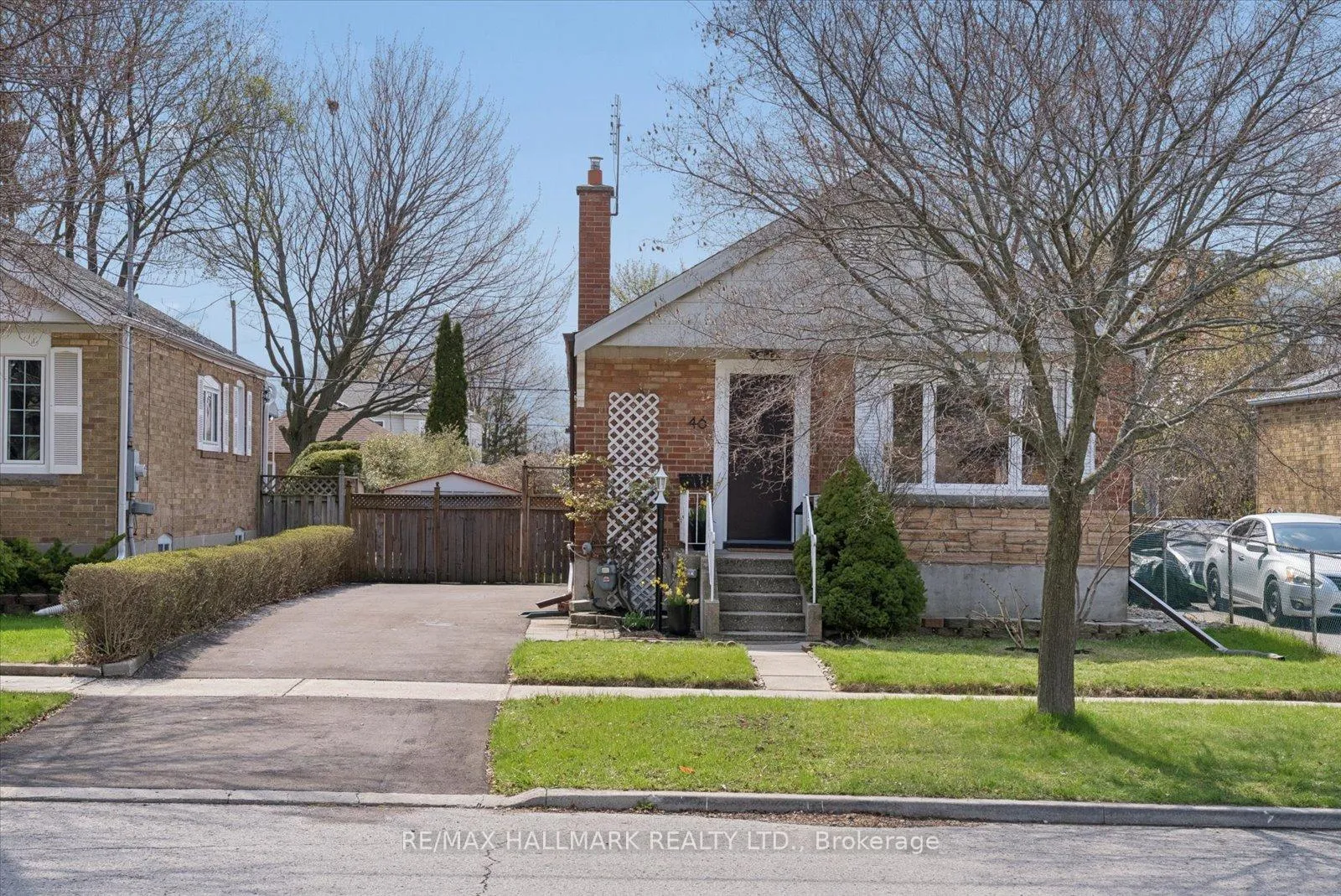 Photo 2 of 46 Marsh Road, Scarborough, Clairlea-Birchmount — HOMEH