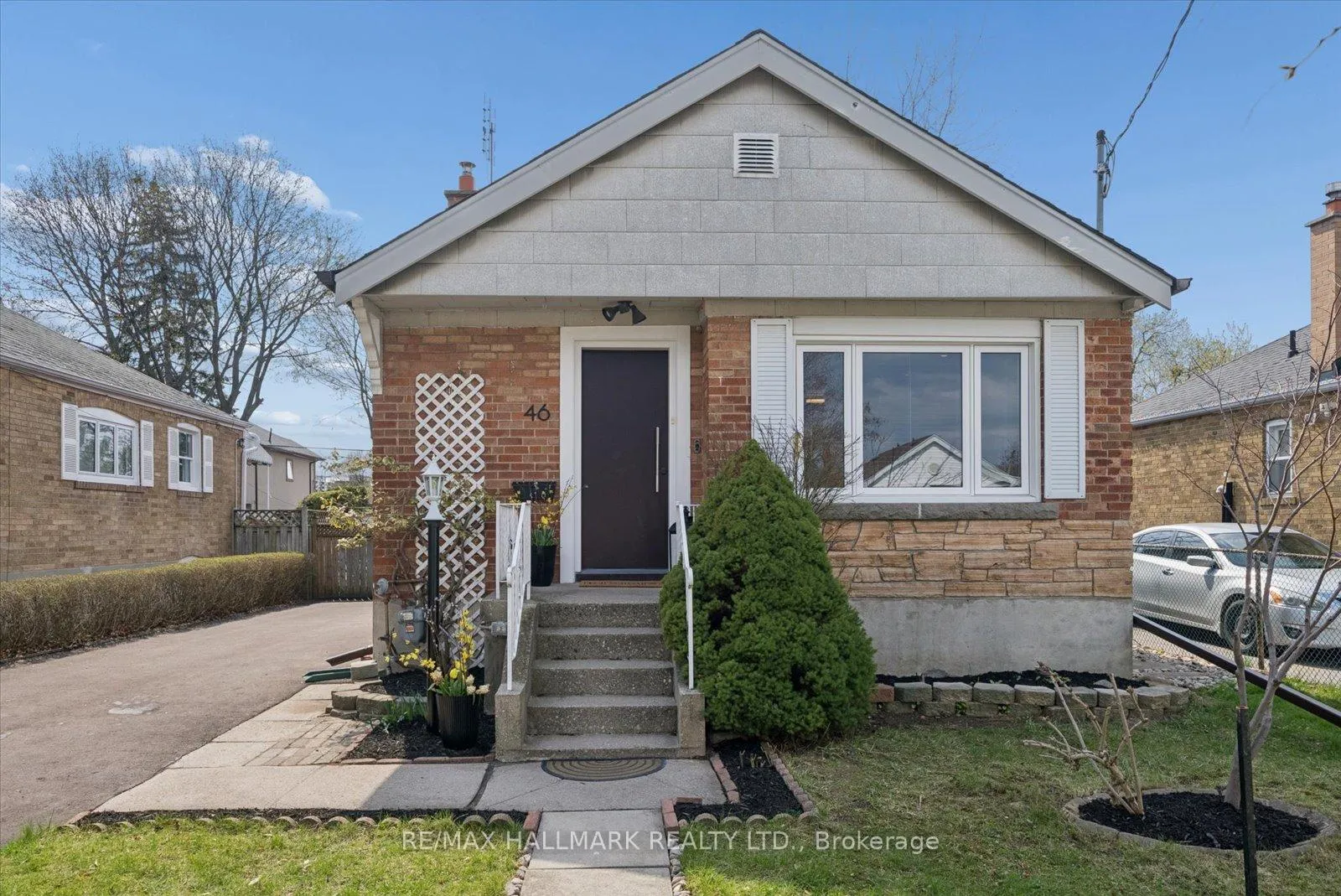 Photo 4 of 46 Marsh Road, Scarborough, Clairlea-Birchmount — HOMEH