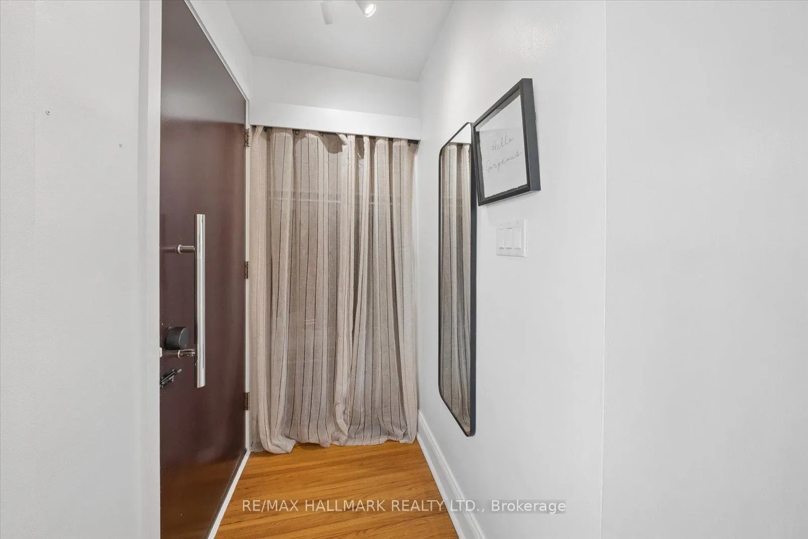Photo 5 of 46 Marsh Road, Scarborough, Clairlea-Birchmount — HOMEH