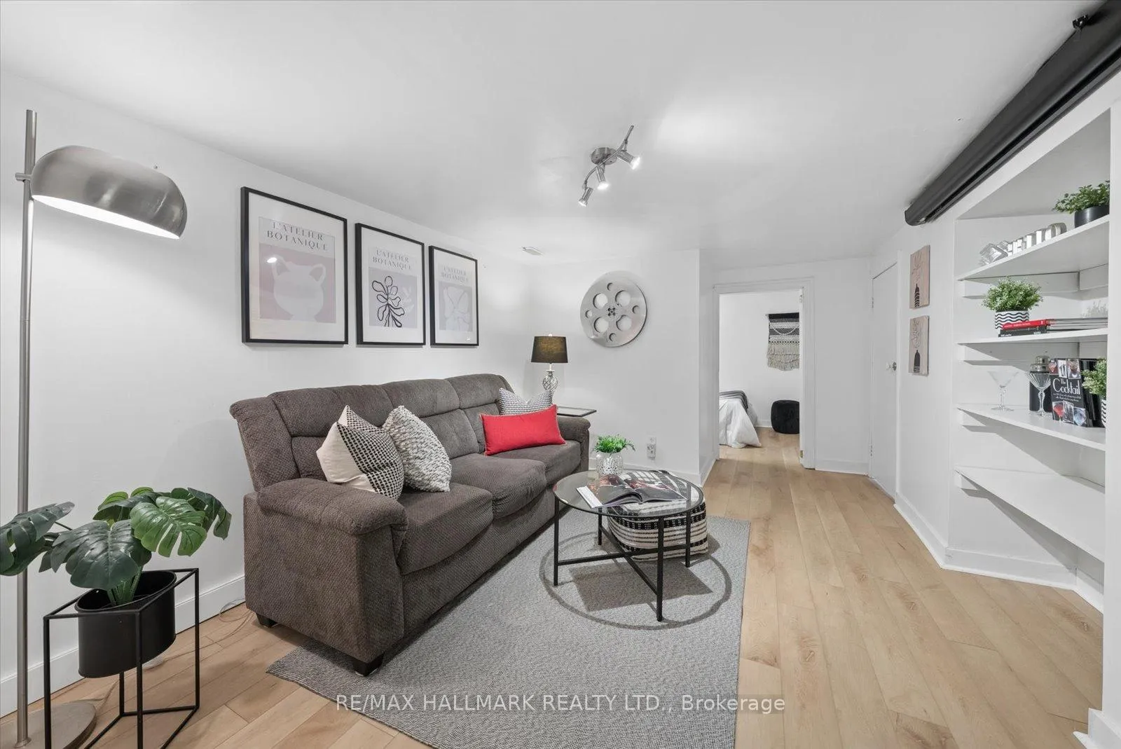 Photo 23 of 46 Marsh Road, Scarborough, Clairlea-Birchmount — HOMEH
