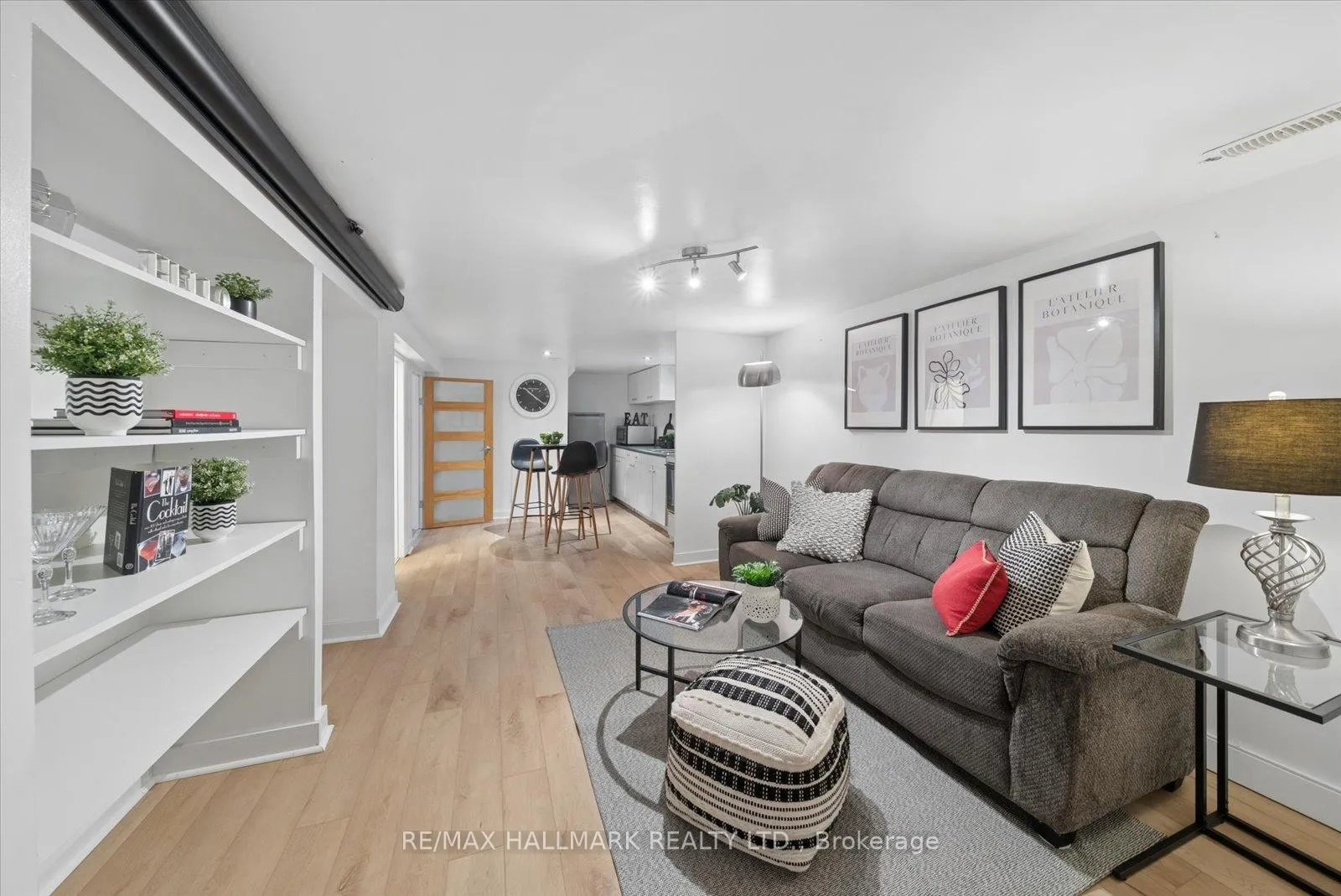 Photo 24 of 46 Marsh Road, Scarborough, Clairlea-Birchmount — HOMEH