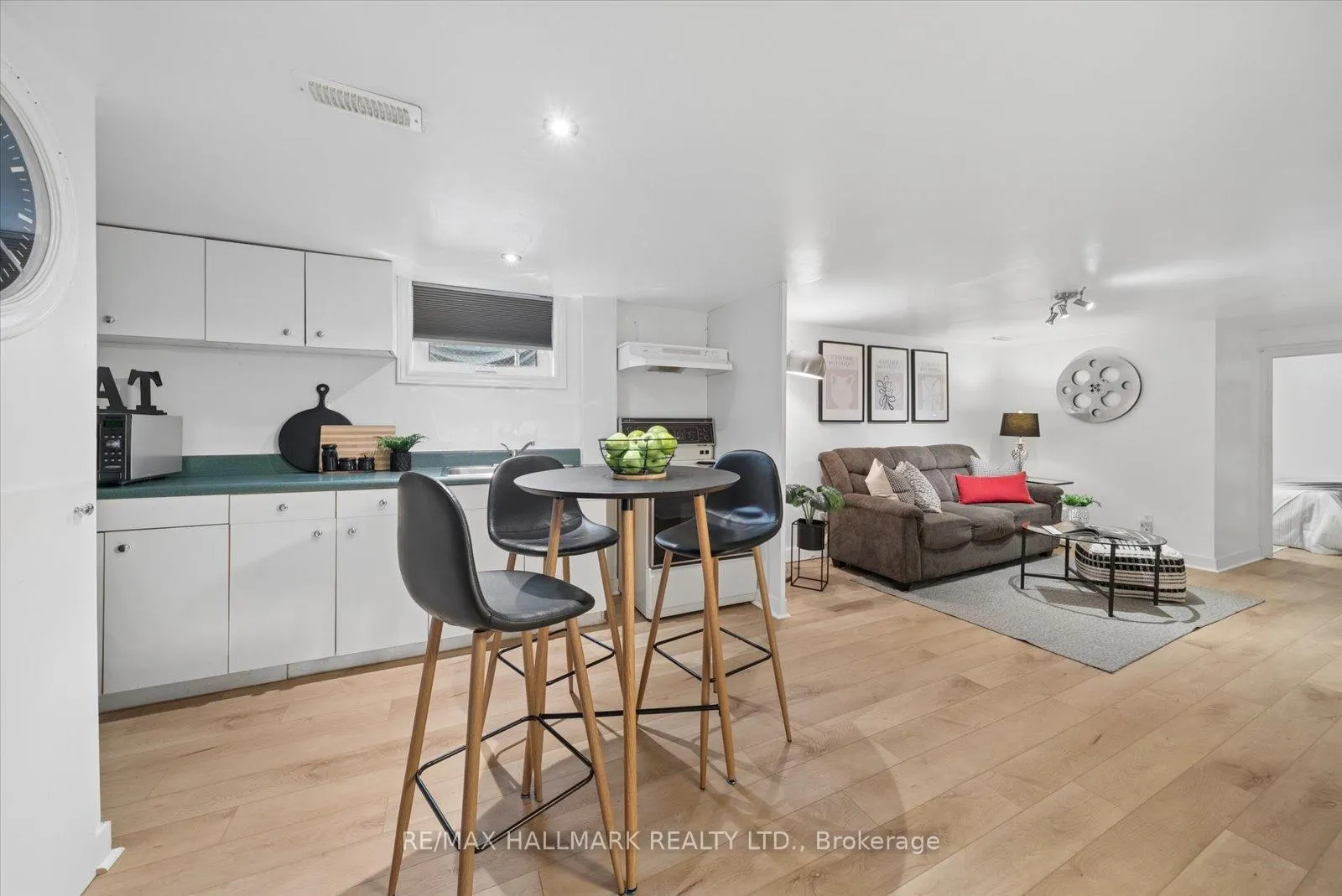 Photo 25 of 46 Marsh Road, Scarborough, Clairlea-Birchmount — HOMEH