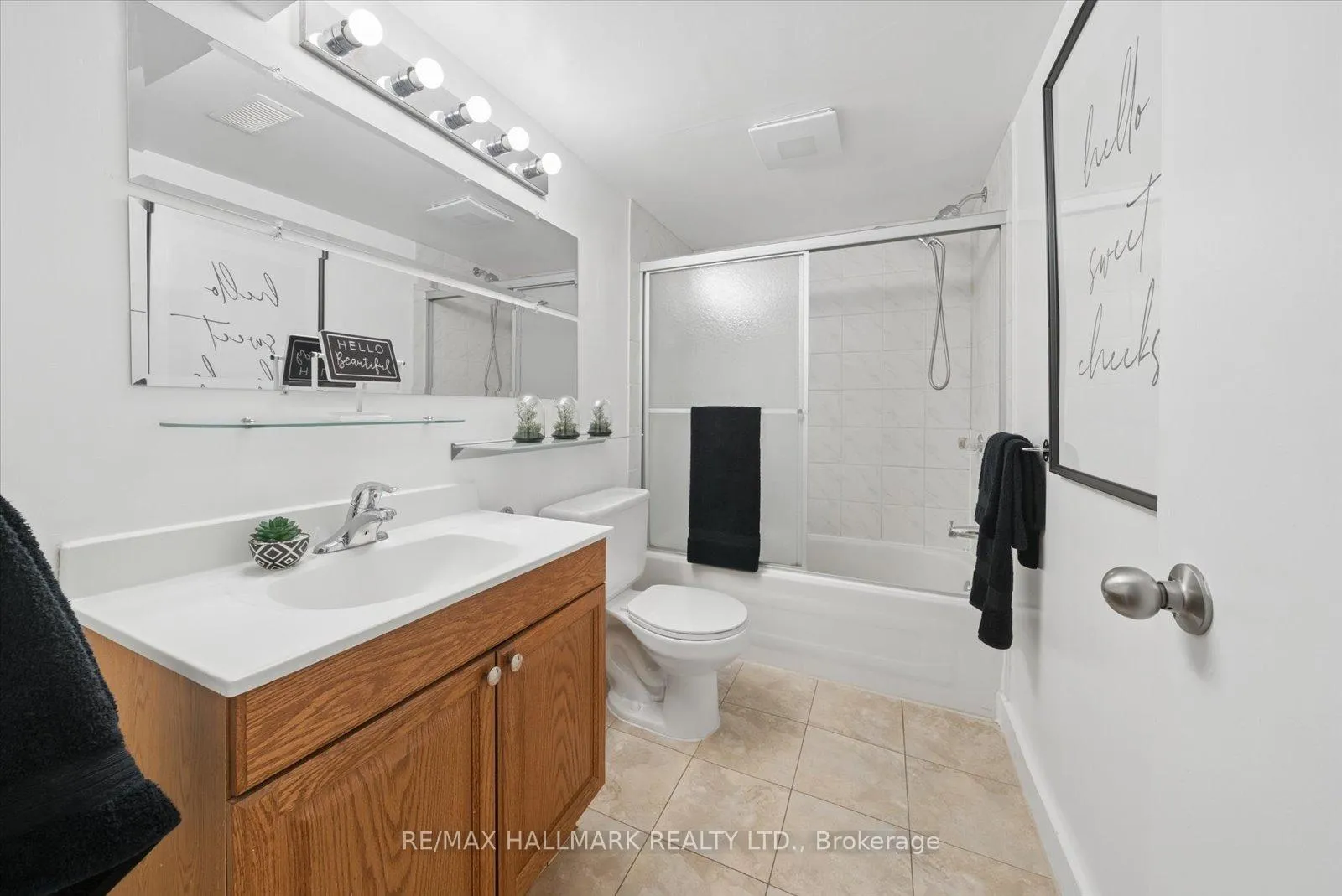 Photo 32 of 46 Marsh Road, Scarborough, Clairlea-Birchmount — HOMEH
