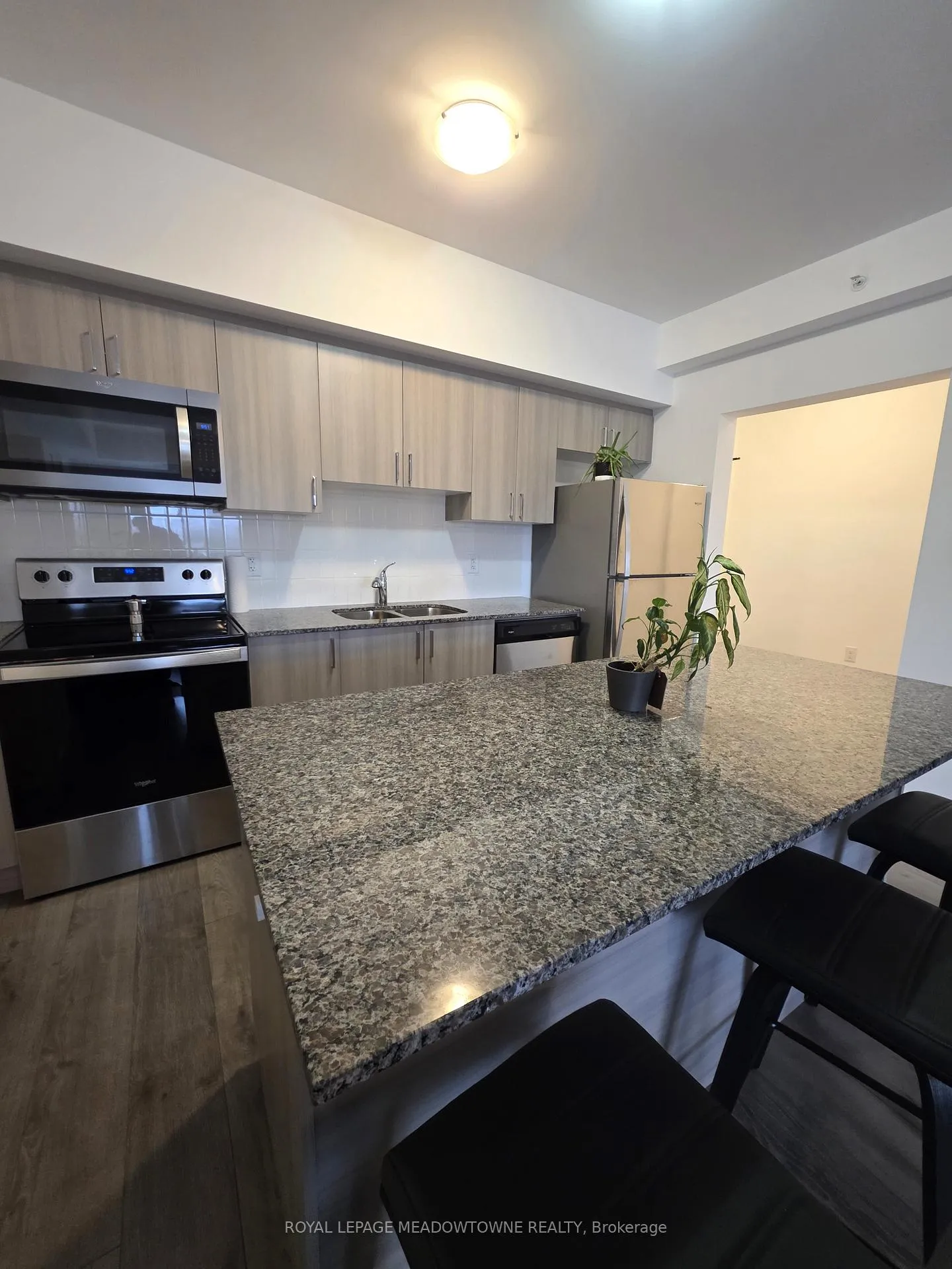 Photo 16 of Unit 608, 10 Culinary Lane, Barrie, Rural Barrie Southeast — HOMEH