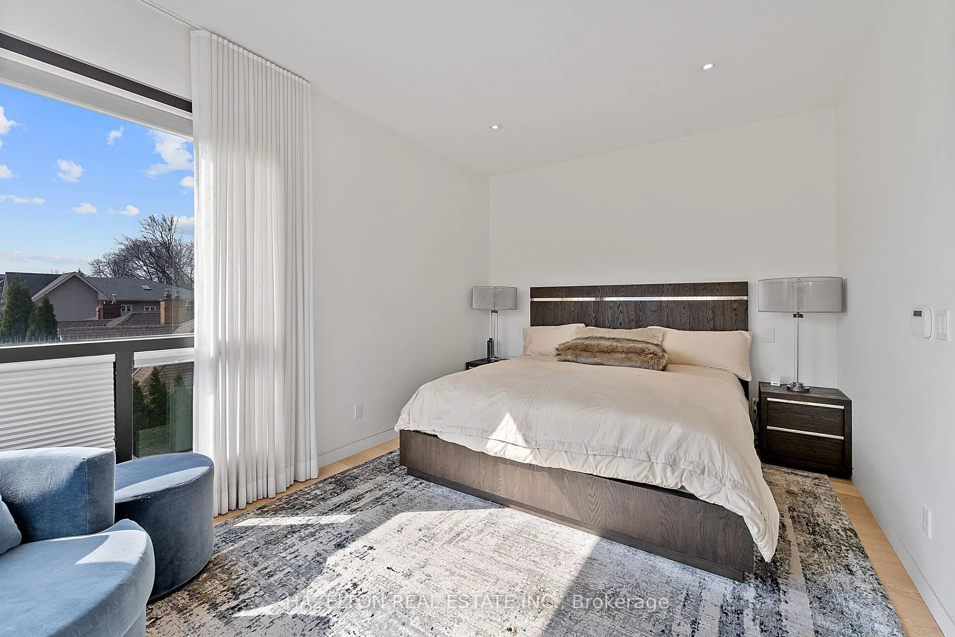 Photo 16 of 143 Joicey Boulevard, Toronto, Bedford Park-Nortown — HOMEH