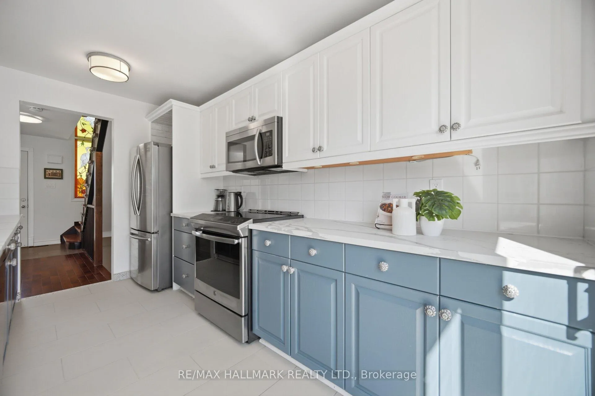 Photo 3 of 10 Northgate Boulevard, Brampton, Westgate — HOMEH