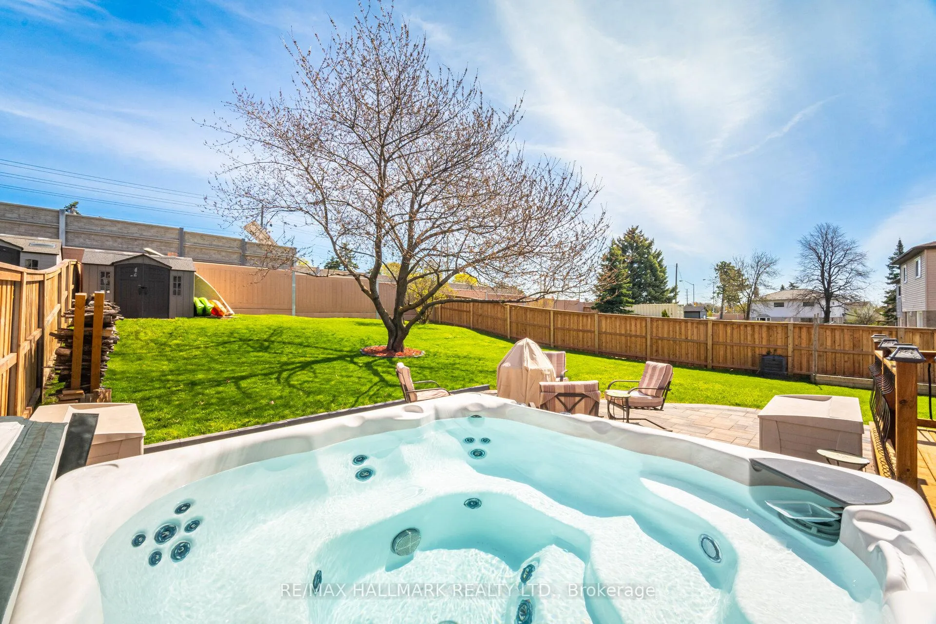 Photo 24 of 10 Northgate Boulevard, Brampton, Westgate — HOMEH
