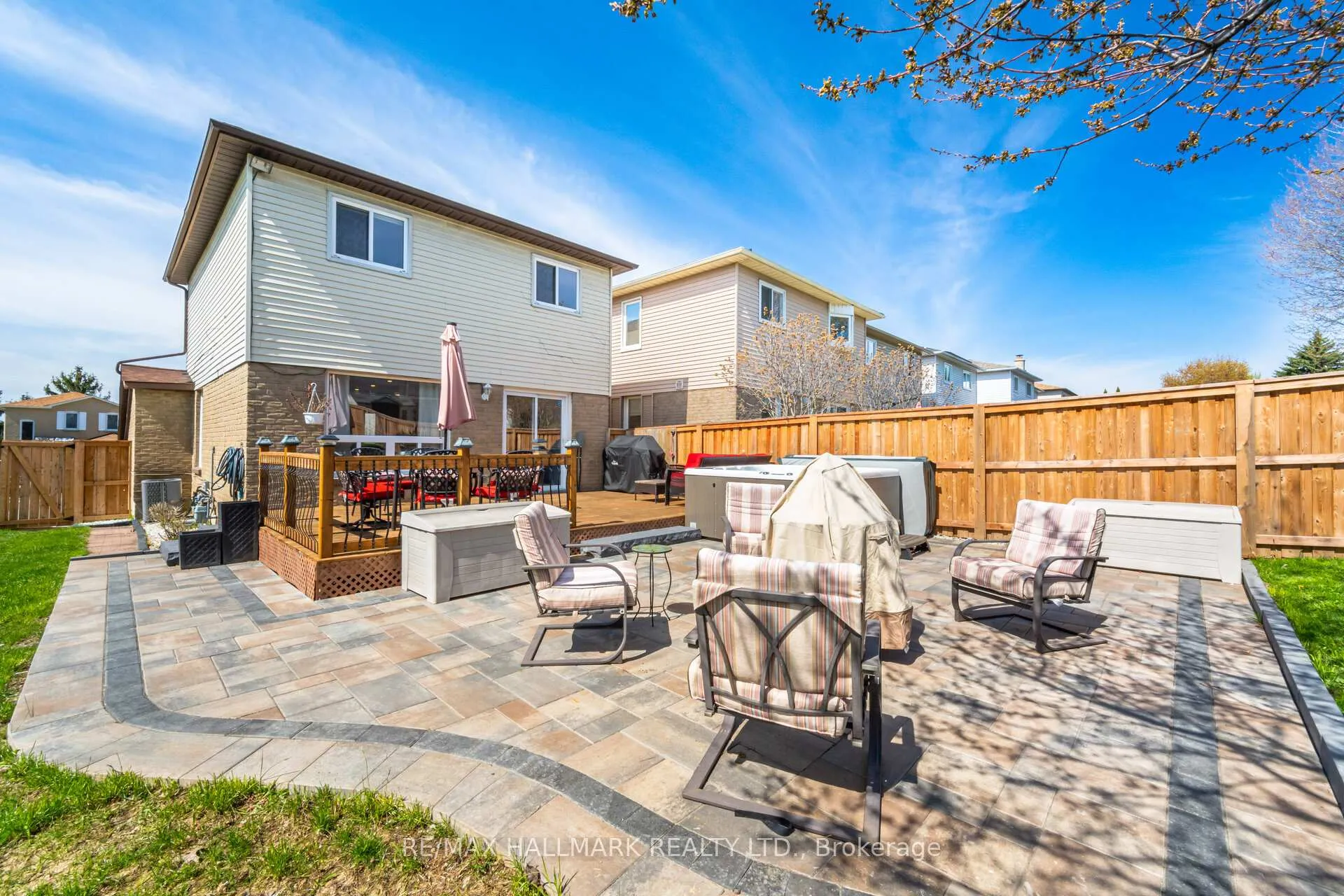 Photo 25 of 10 Northgate Boulevard, Brampton, Westgate — HOMEH