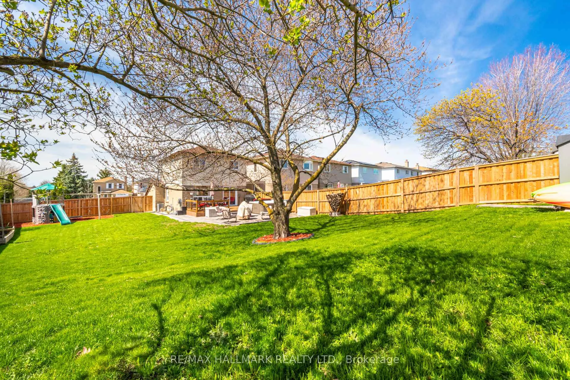 Photo 28 of 10 Northgate Boulevard, Brampton, Westgate — HOMEH