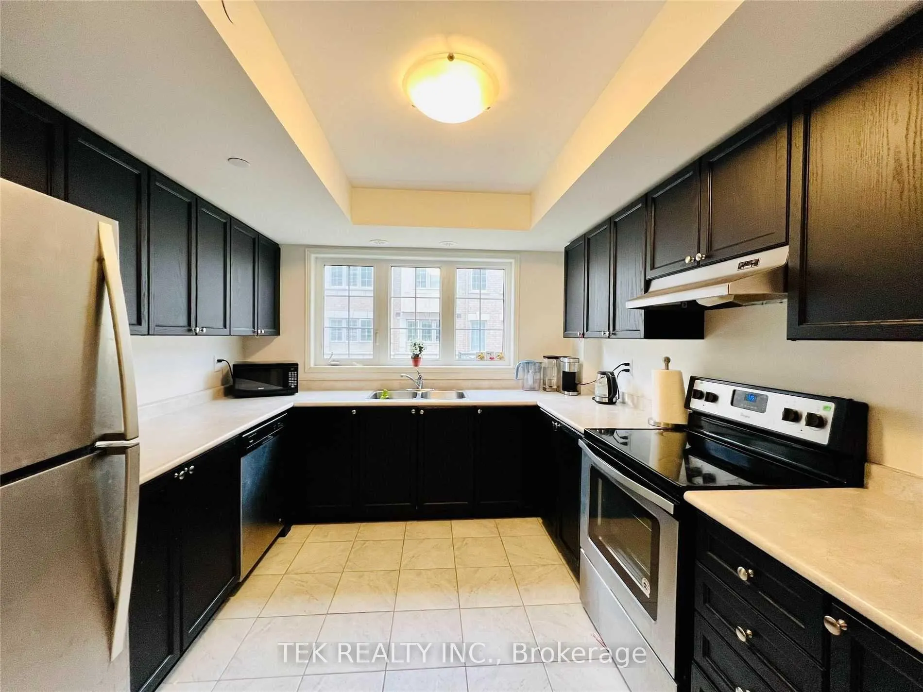 Photo 3 of Unit 479, 2285 Chevron Prince Path, Oshawa, Windfields — HOMEH