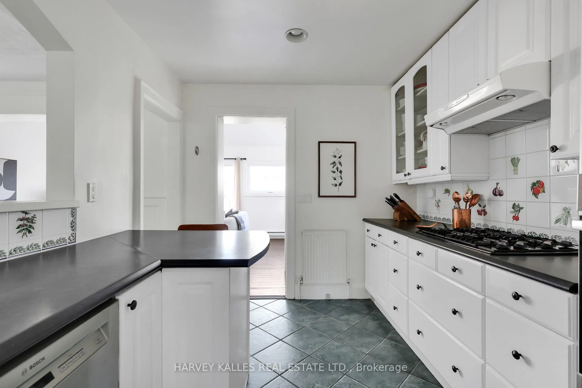 Photo 19 of 30 Braeside Road, Toronto, Lawrence Park North — HOMEH