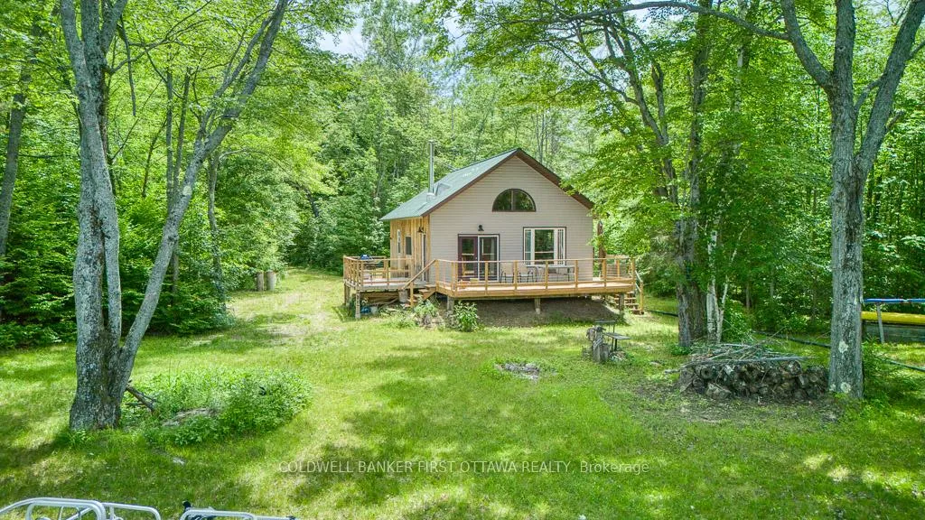 Photo 1 of 1305 Thunder Lane, Central Frontenac, Frontenac Centre — HOMEH