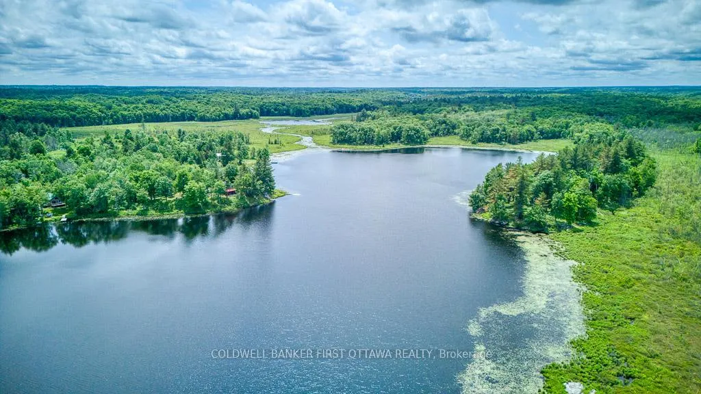 Photo 4 of 1305 Thunder Lane, Central Frontenac, Frontenac Centre — HOMEH