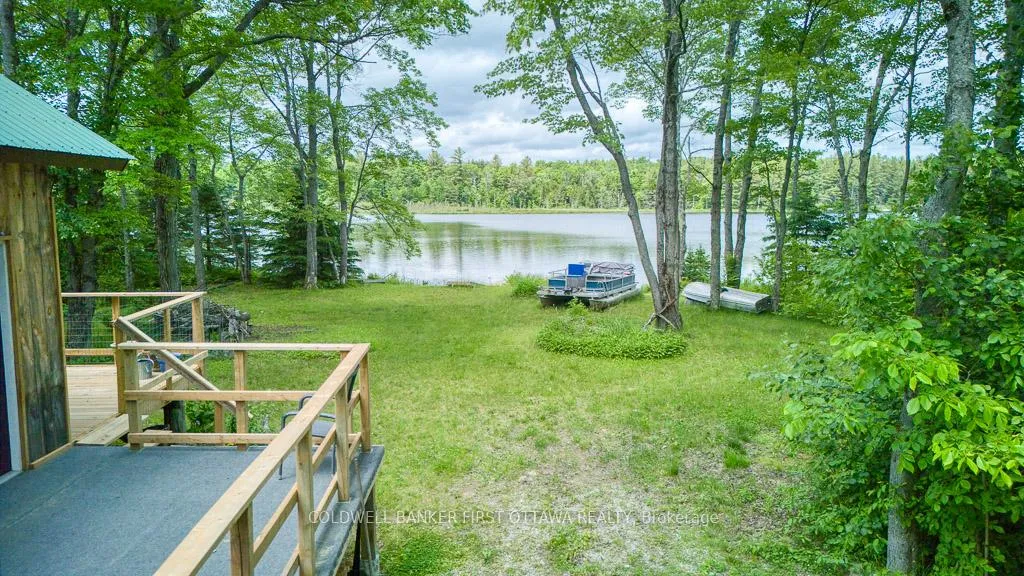 Photo 14 of 1305 Thunder Lane, Central Frontenac, Frontenac Centre — HOMEH