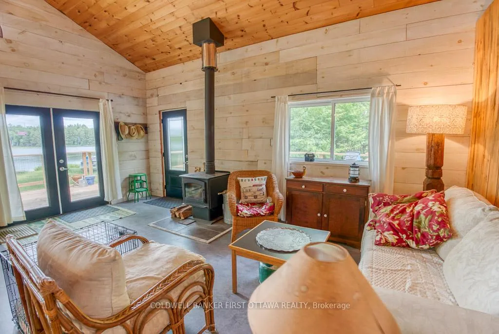 Photo 25 of 1305 Thunder Lane, Central Frontenac, Frontenac Centre — HOMEH