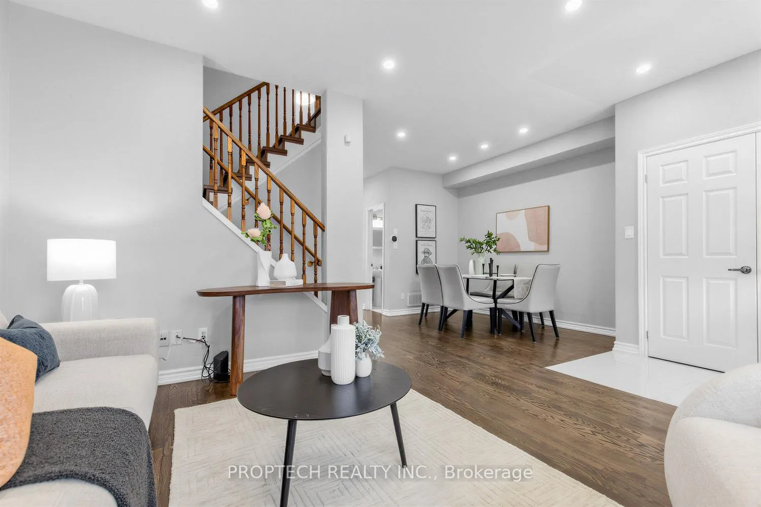 Photo 9 of 122 The Fairways, Markham, Angus Glen — HOMEH