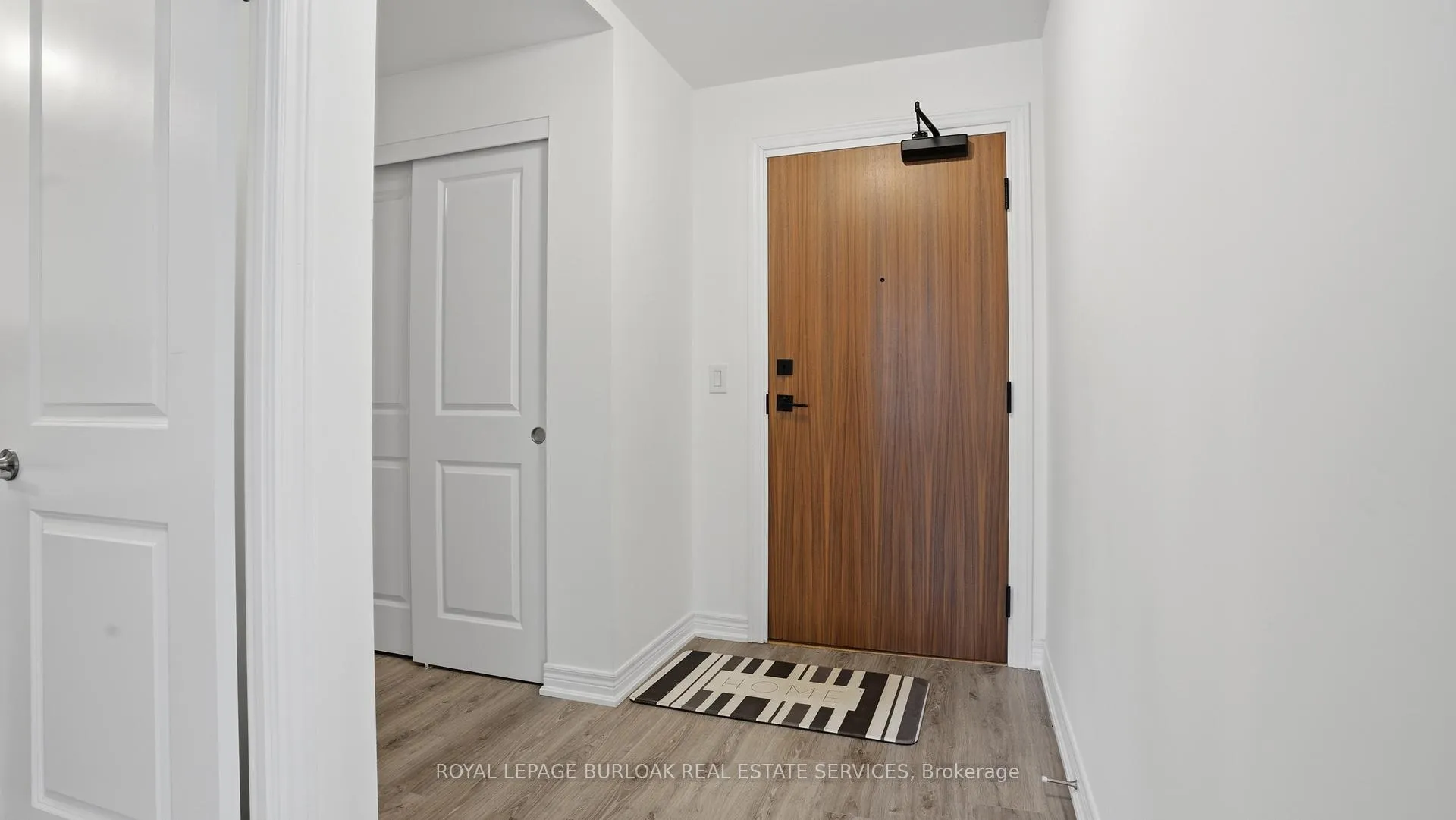 Photo 3 of Unit 214, 121 Highway 8, Hamilton, Stoney Creek — HOMEH