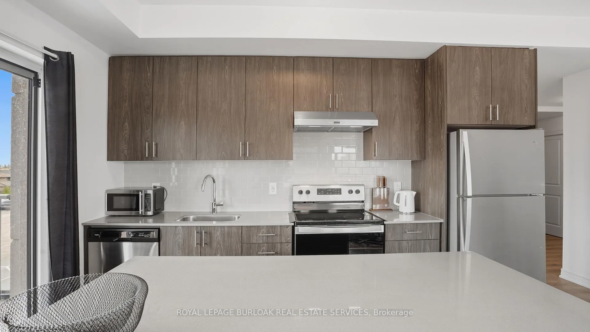 Photo 5 of Unit 214, 121 Highway 8, Hamilton, Stoney Creek — HOMEH