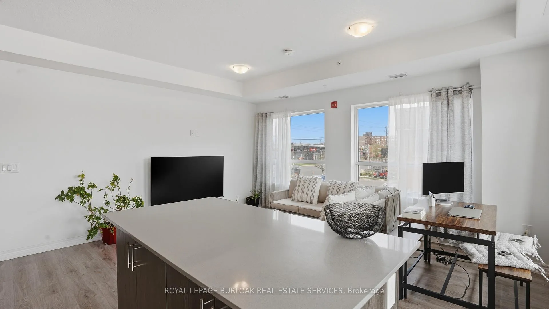 Photo 7 of Unit 214, 121 Highway 8, Hamilton, Stoney Creek — HOMEH
