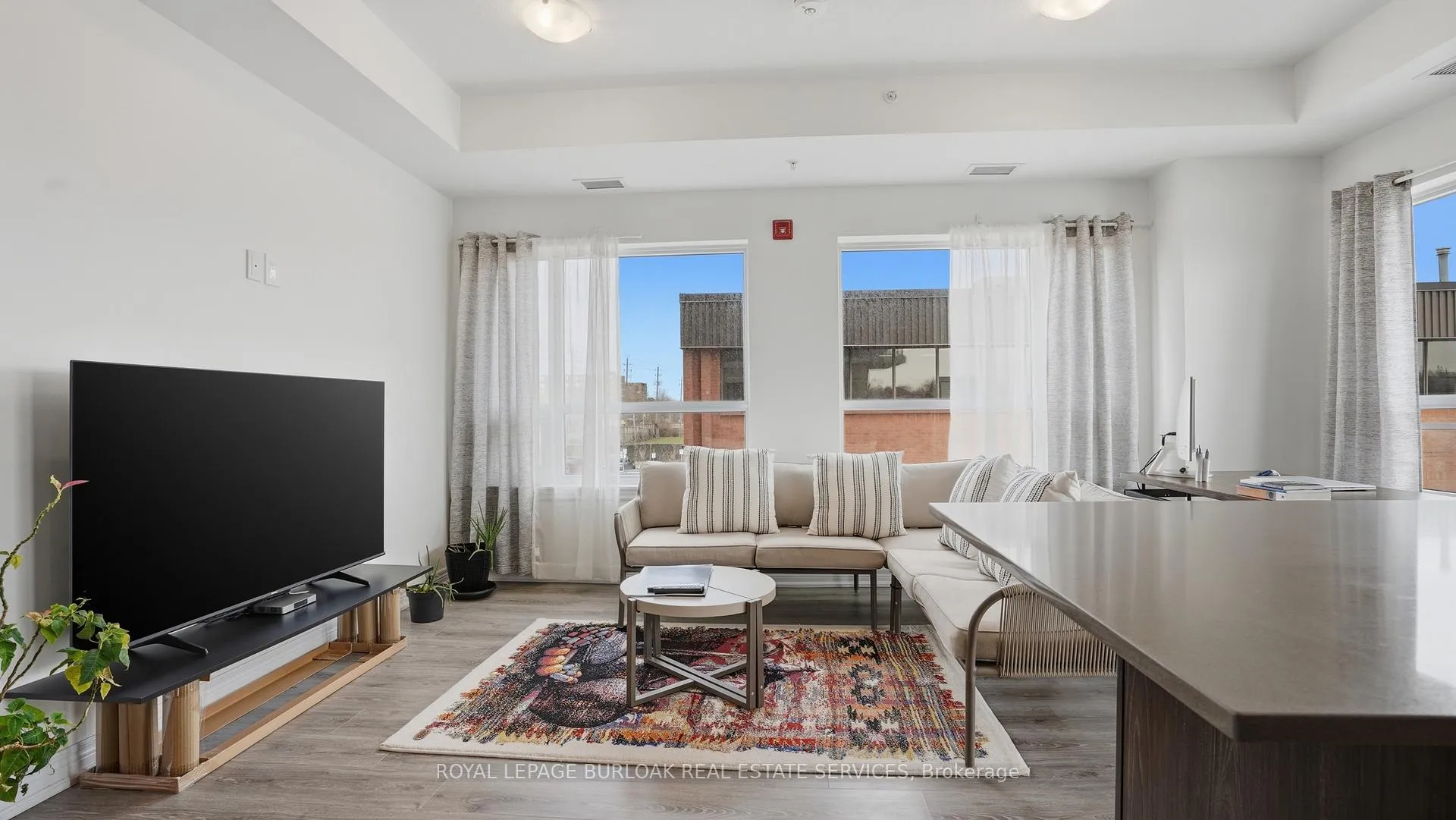 Photo 10 of Unit 214, 121 Highway 8, Hamilton, Stoney Creek — HOMEH