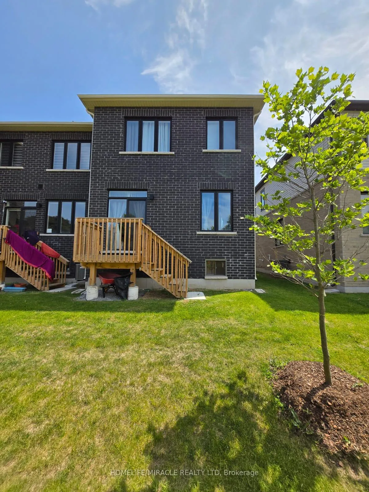 Photo 33 of 296 Okanagan Path, Oshawa, Donevan — HOMEH