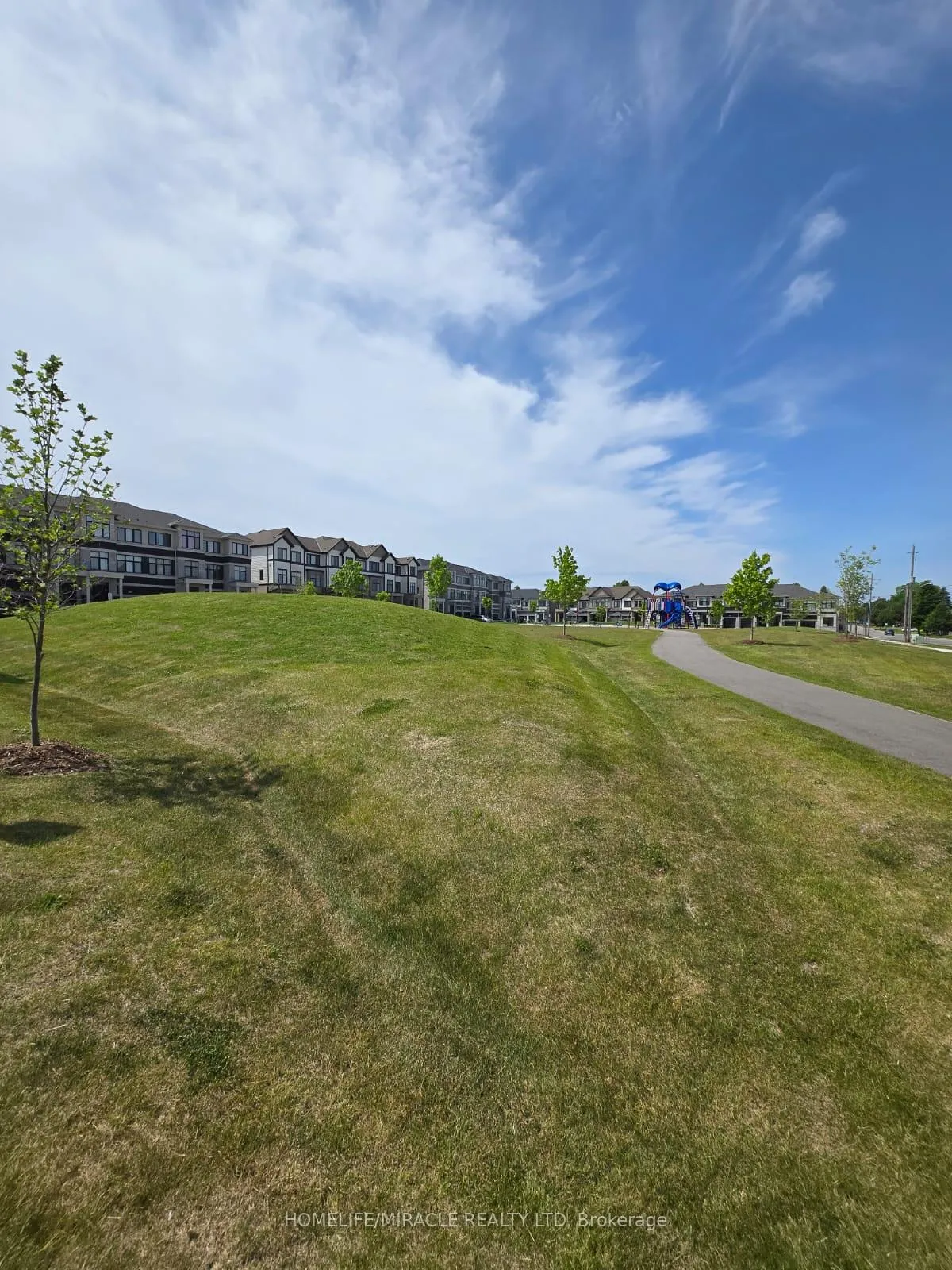 Photo 36 of 296 Okanagan Path, Oshawa, Donevan — HOMEH