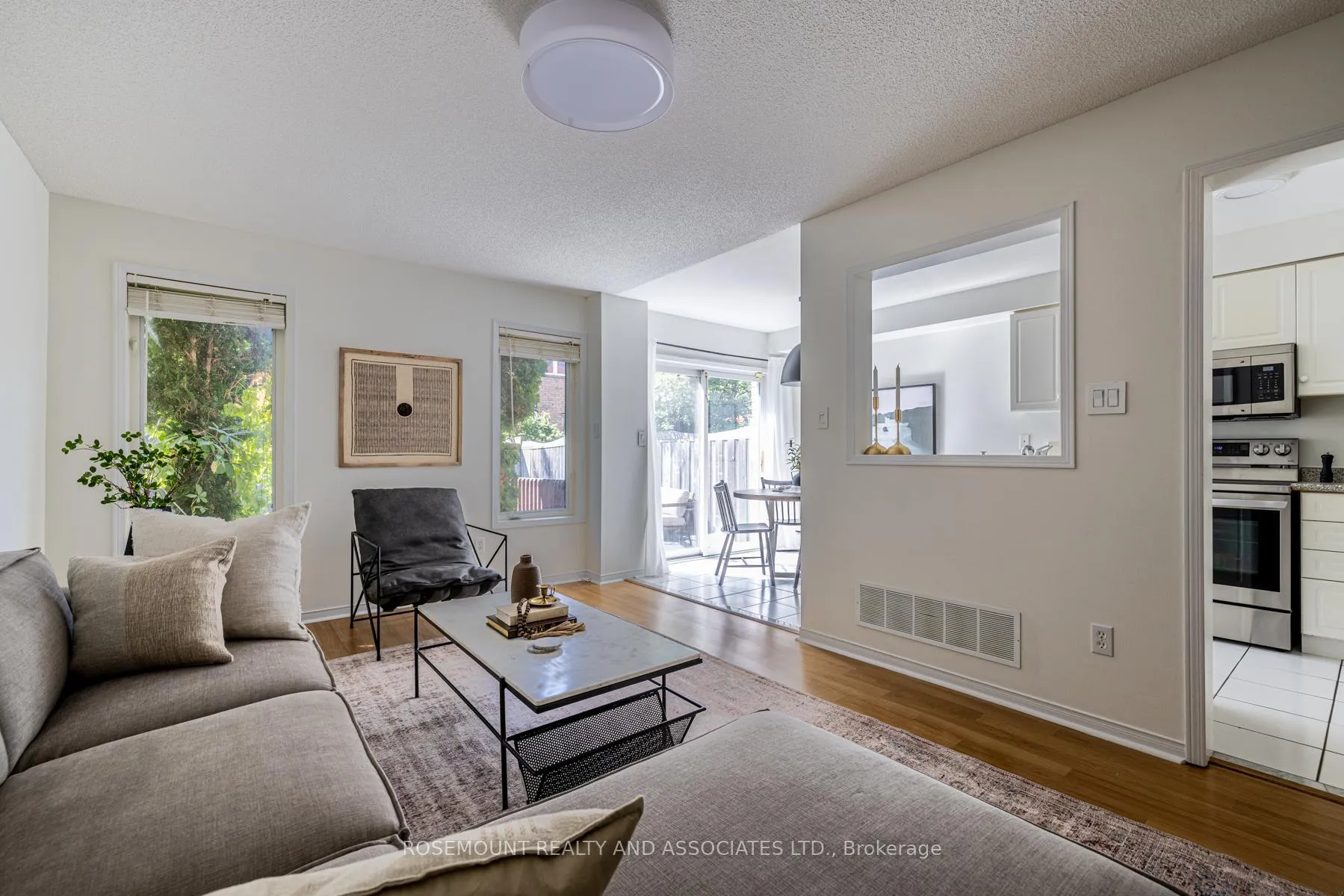 Photo 7 of 5 Playfair Road, Whitby, Downtown Whitby — HOMEH
