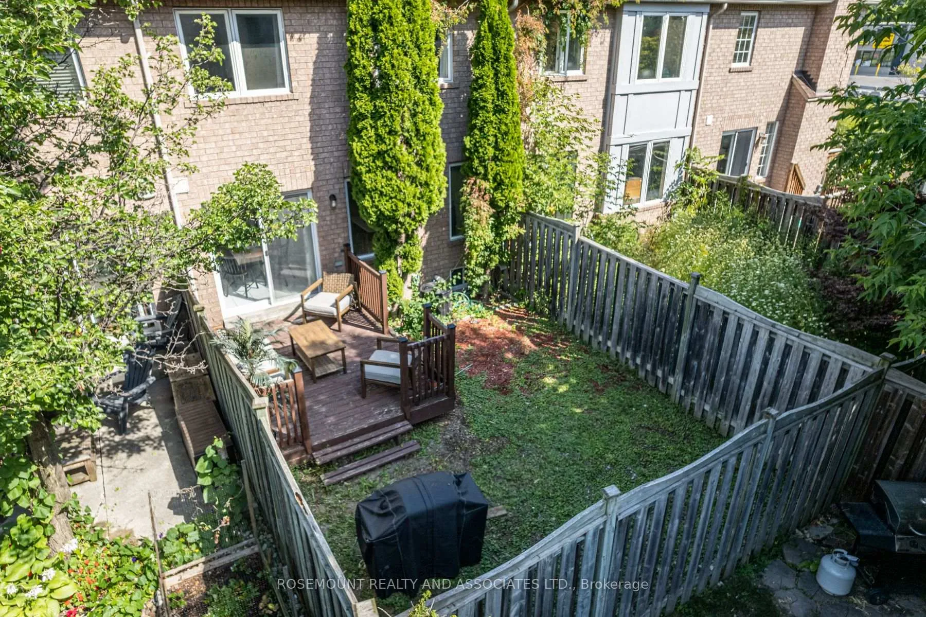 Photo 21 of 5 Playfair Road, Whitby, Downtown Whitby — HOMEH