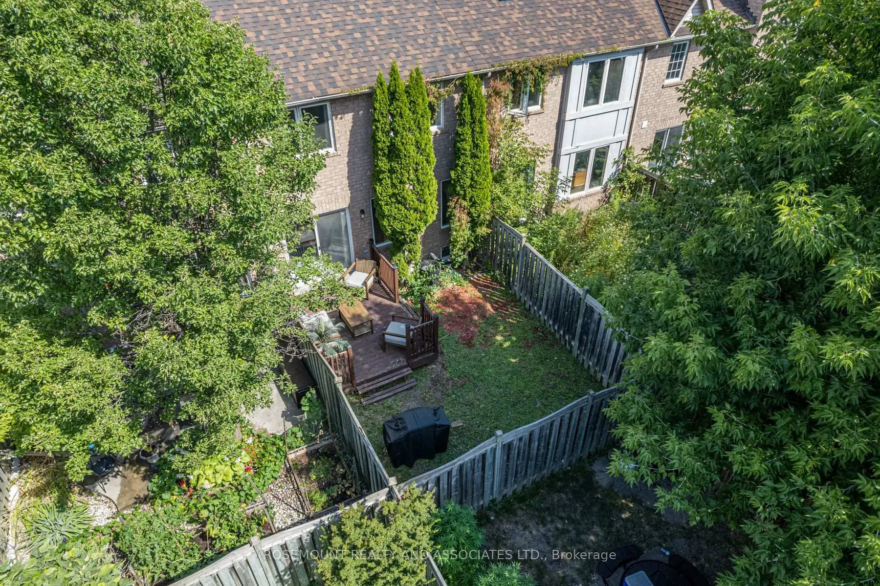 Photo 22 of 5 Playfair Road, Whitby, Downtown Whitby — HOMEH
