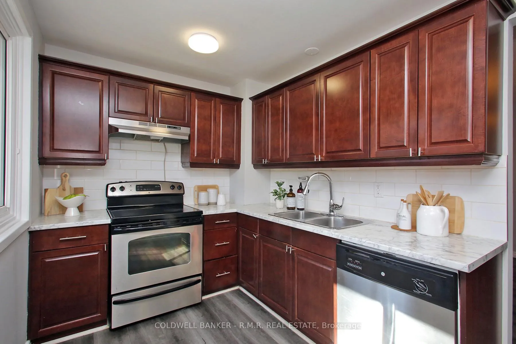 Photo 10 of Unit 48, 109 Dovedale Drive, Whitby, Downtown Whitby — HOMEH