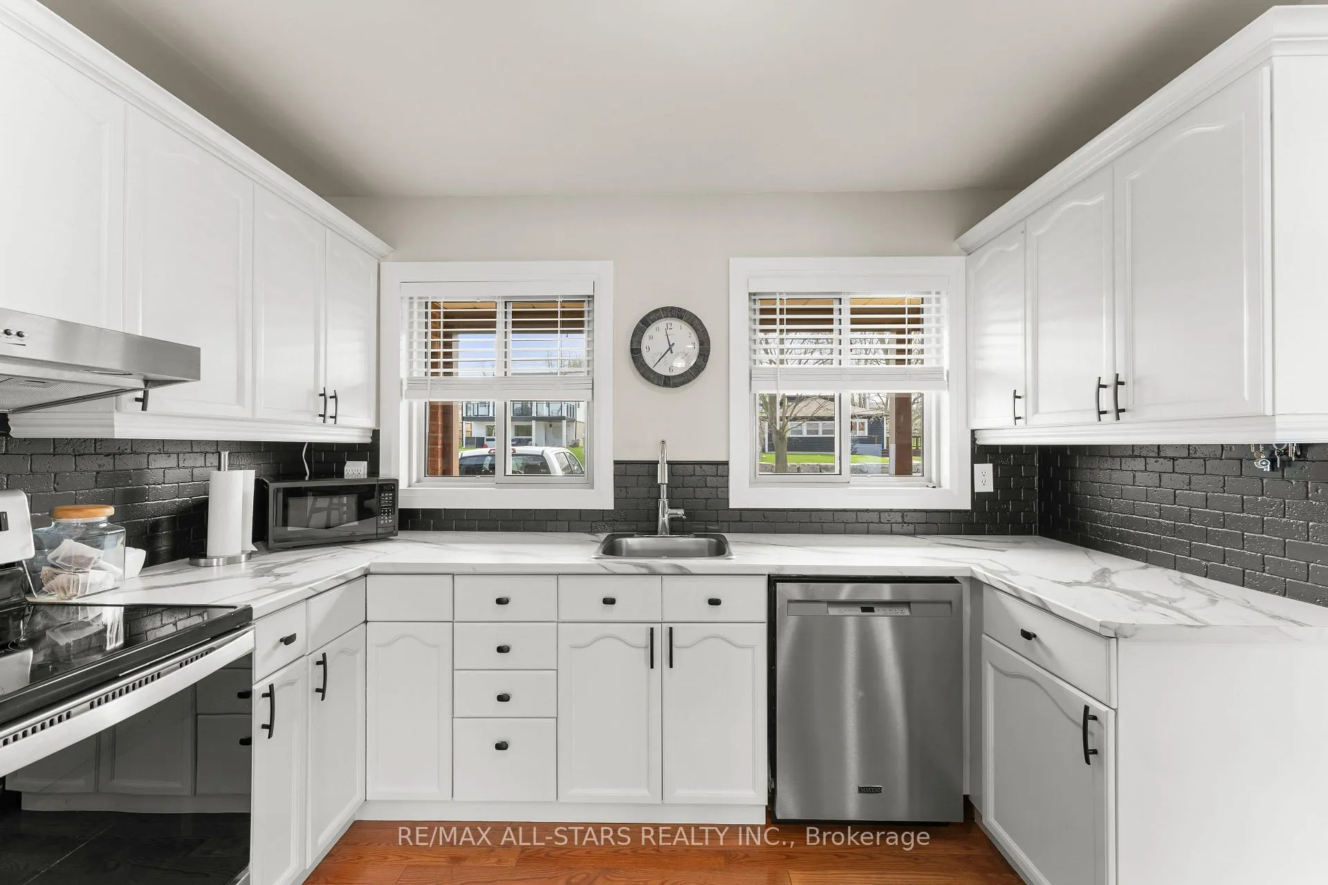 Photo 10 of 97 Cedar Grove Drive, Scugog, Rural Scugog — HOMEH