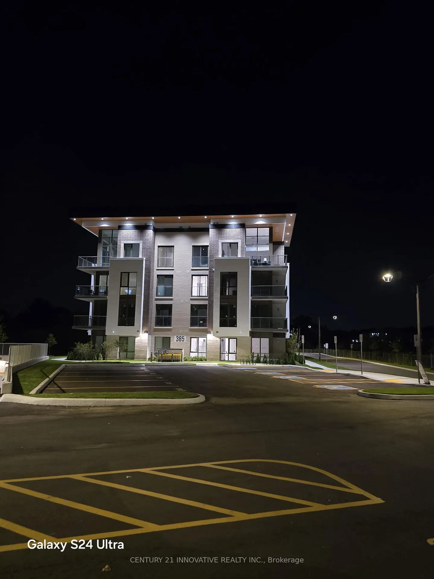 Photo 3 of Unit 412, 385 Arctic Red Drive, Oshawa, Windfields — HOMEH