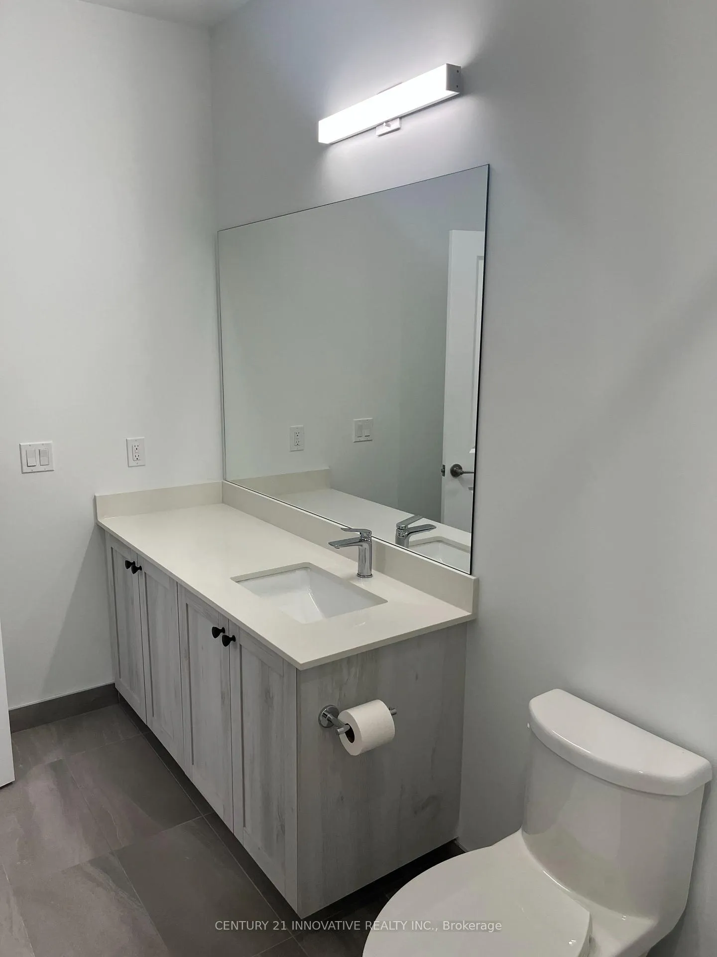 Photo 15 of Unit 412, 385 Arctic Red Drive, Oshawa, Windfields — HOMEH